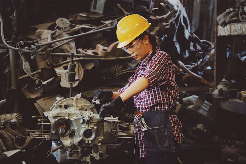 Industrial Cleaners and Degreasers - Naya Chemicals